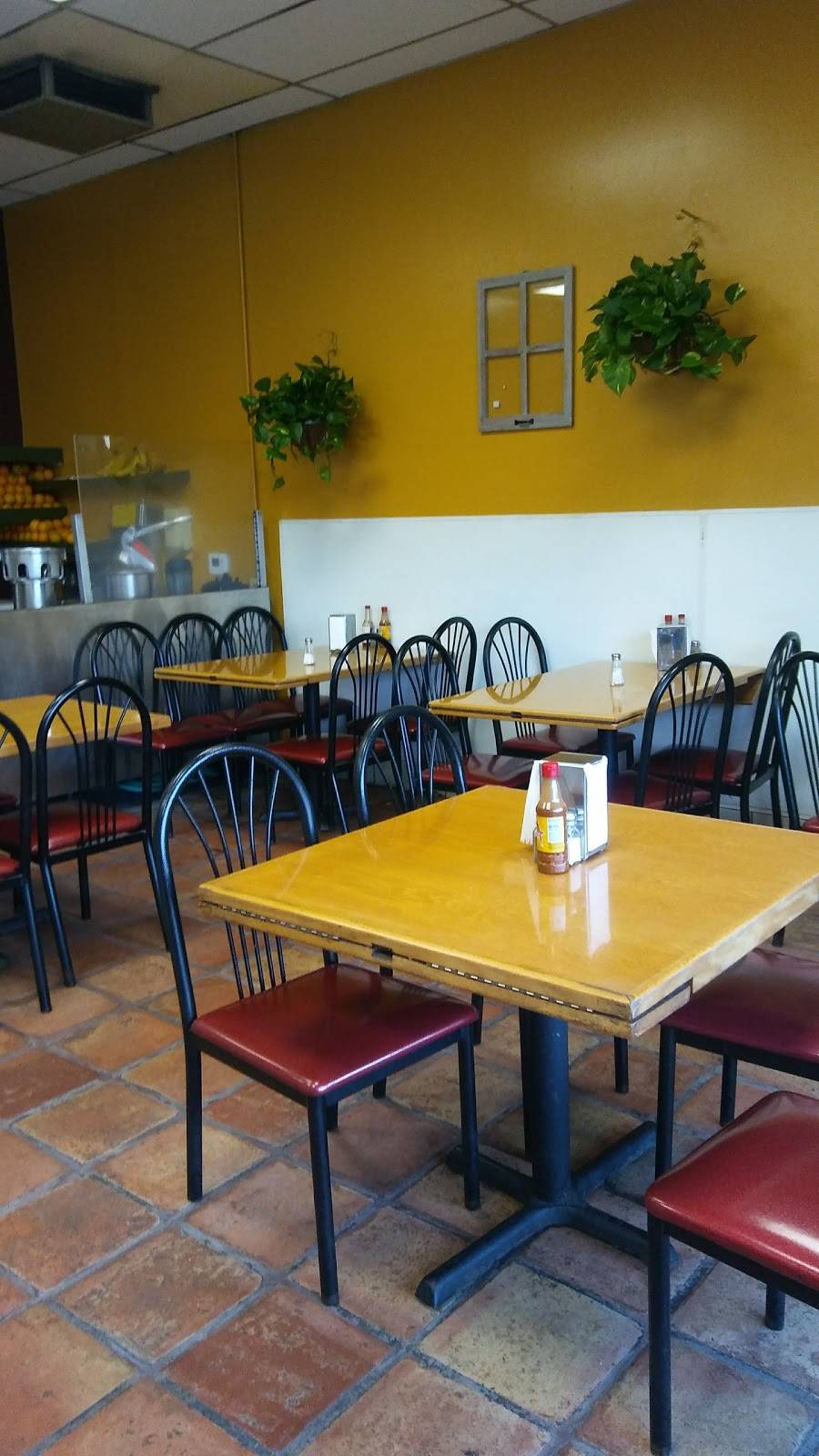 El Comalito | restaurant | 307 Arbor Vitae St, Inglewood, CA 90301, USA | 3106734656 OR +1 310-673-4656