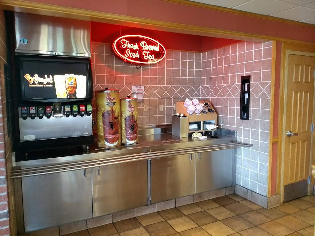 Bojangles Famous Chicken n Biscuits | restaurant | 4323 University Dr, Huntsville, AL 35816, USA | 2568953317 OR +1 256-895-3317