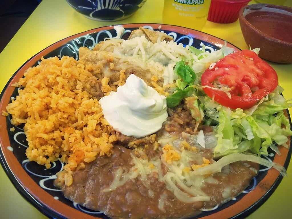 Cristal Bakery | bakery | 3136, 704 O St, Sanger, CA 93657, USA | 5598756172 OR +1 559-875-6172