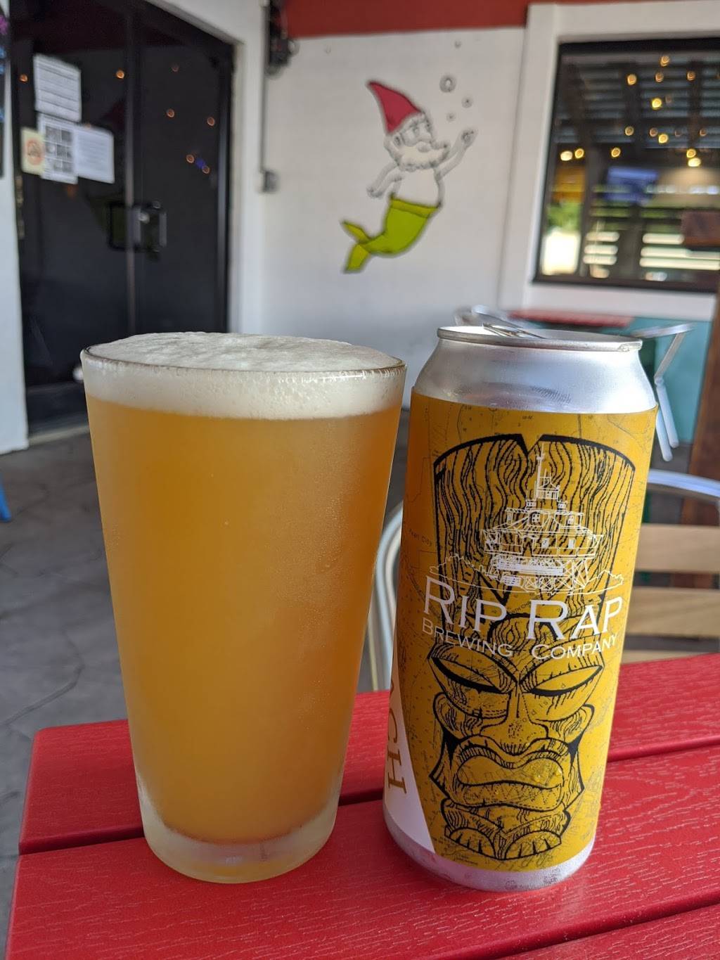 Quirks Great Neck | restaurant | 1336 N Great Neck Rd, Virginia Beach, VA 23454, USA | 7574811600 OR +1 757-481-1600