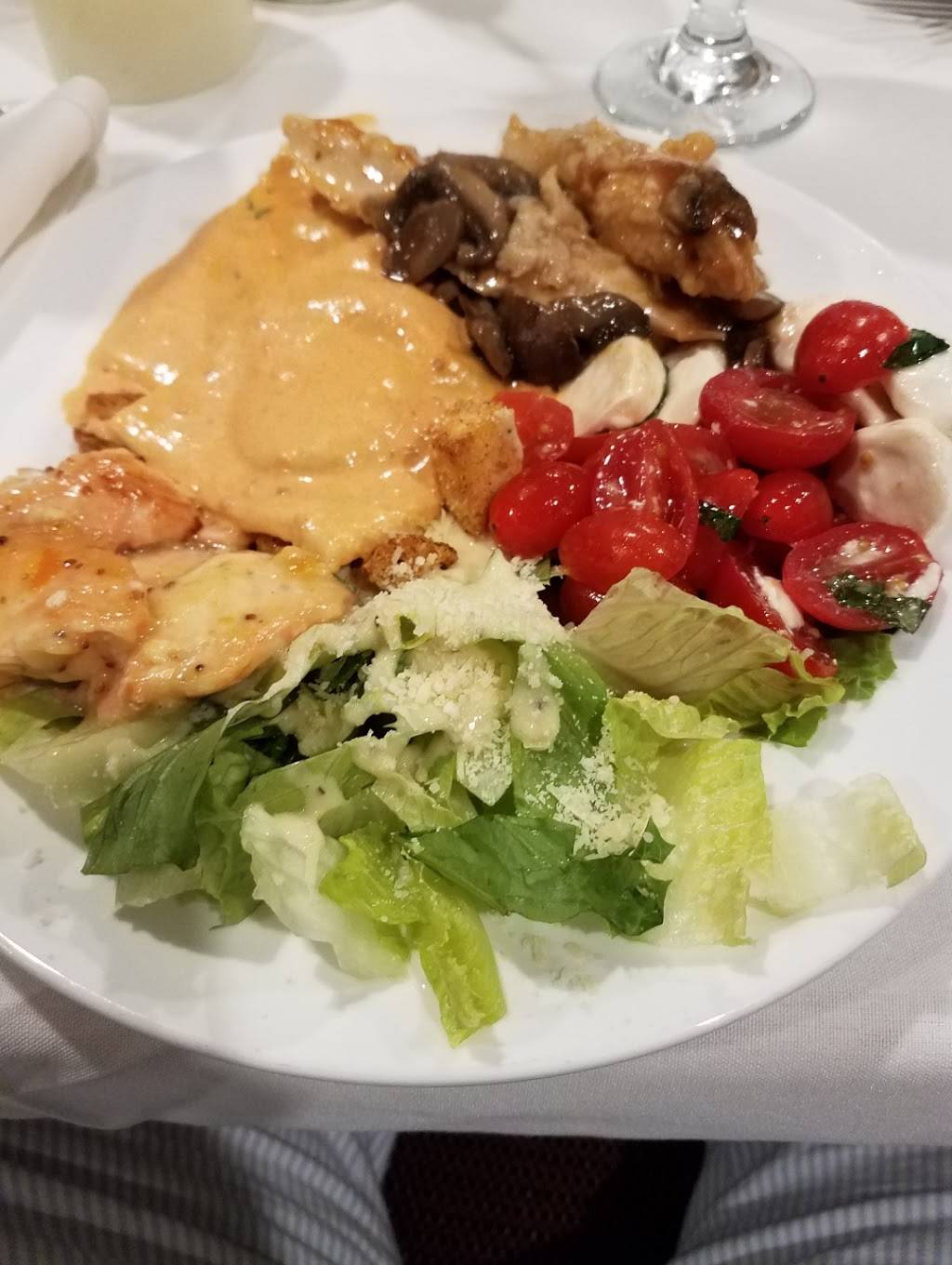 La Locanda Ristorante Italiano | restaurant | 4989 West Chester Pike, Newtown Square, PA 19073, USA | 6103537033 OR +1 610-353-7033