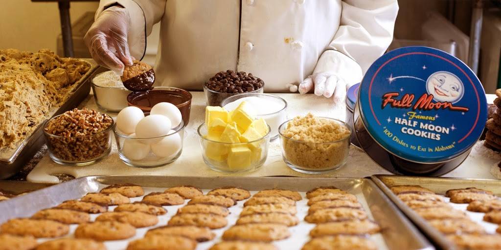 Full Moon Bar-B-Que | restaurant | 470 Colonial Promenade Pkwy, Alabaster, AL 35007, USA | 2056204442 OR +1 205-620-4442