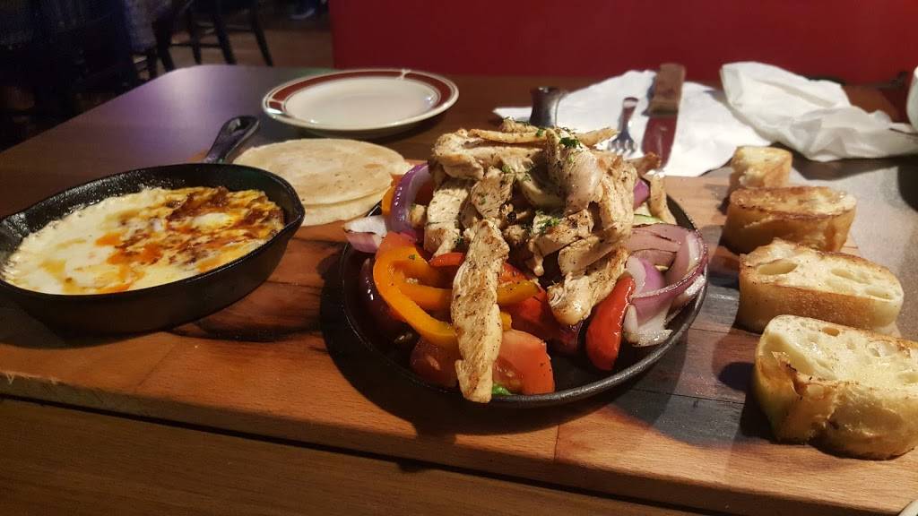 Tacos And Tarros | restaurant | W White Park Dr, Nogales, AZ 85621, USA | 5204150037 OR +1 520-415-0037