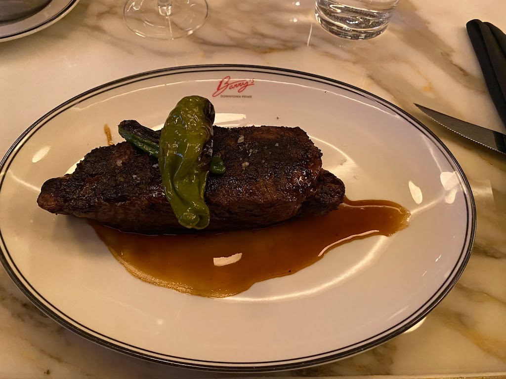 Barrys Downtown Prime | restaurant | 8 E Fremont St, Las Vegas, NV 89101, USA | 7027265504 OR +1 702-726-5504
