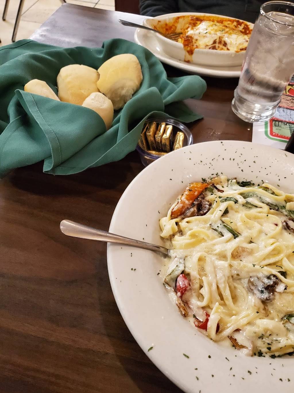 Tumea & Sons | restaurant | 1501 SE 1st St, Des Moines, IA 50315, USA | 5152827976 OR +1 515-282-7976