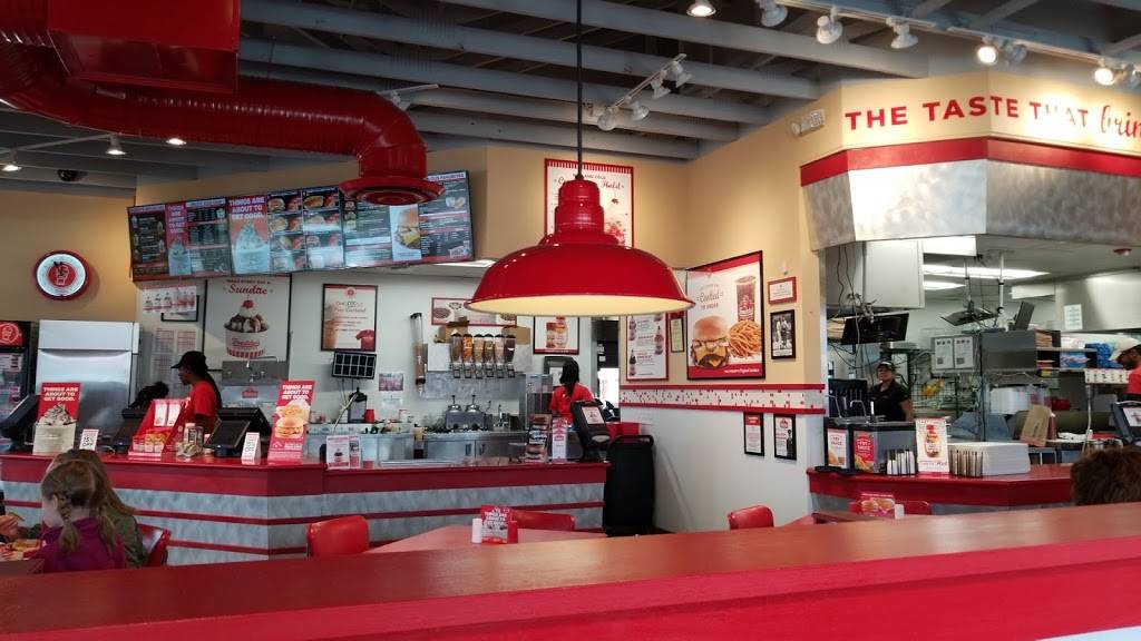 Freddys Frozen Custard & Steakburgers | restaurant | 2824 S Douglas Blvd, Midwest City, OK 73130, USA | 4054555858 OR +1 405-455-5858