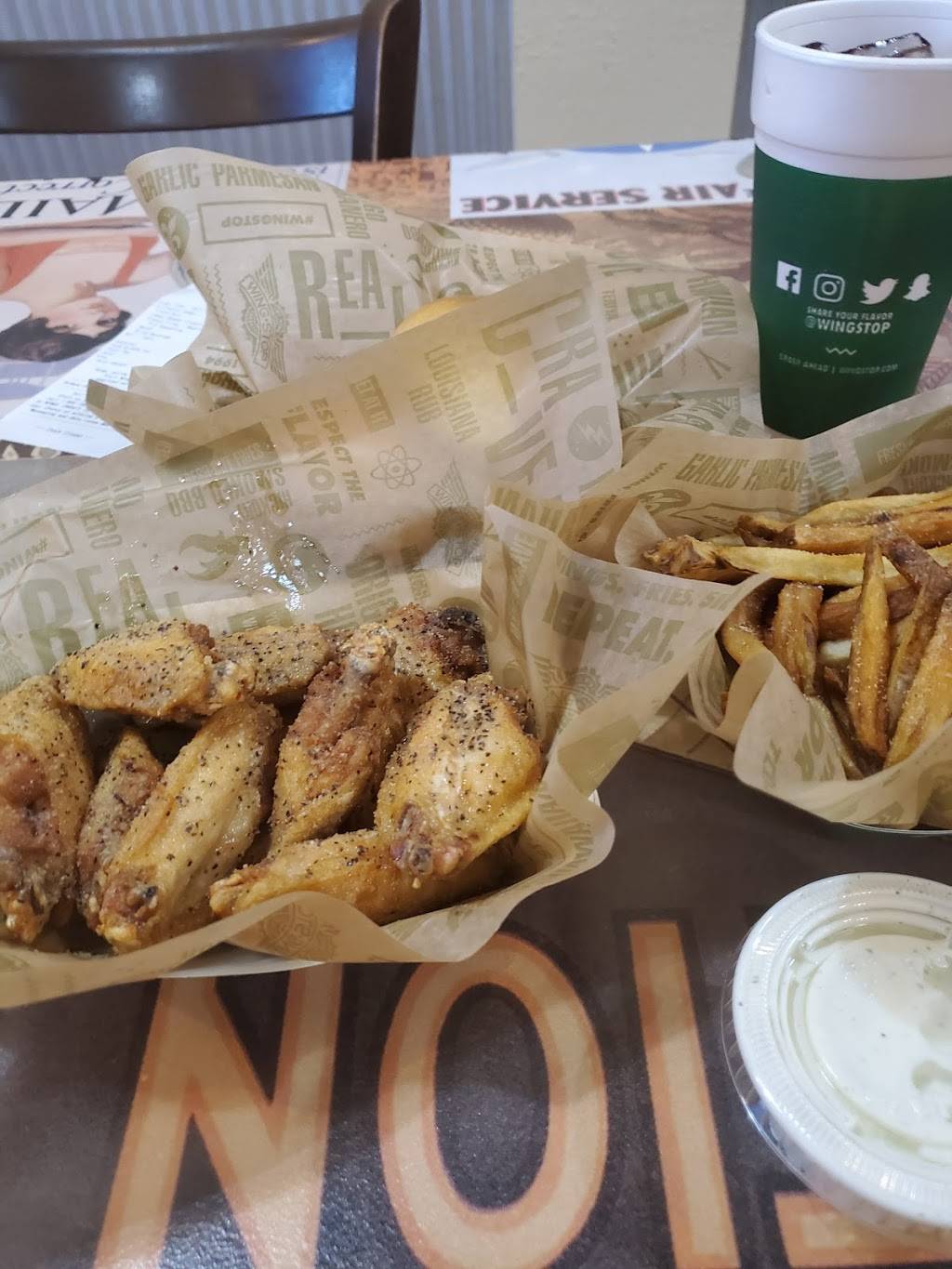 Wingstop | restaurant | 398 US-51 Ste 40, Ridgeland, MS 39157, USA | 6016050504 OR +1 601-605-0504