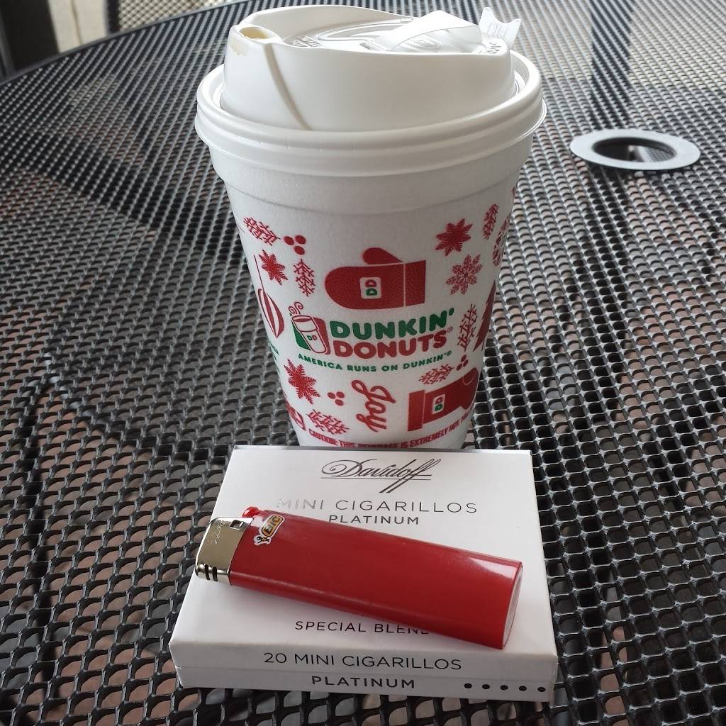 Dunkin | cafe | 12713 Braemar Village Pz, Bristow, VA 20136, USA | 7033352908 OR +1 703-335-2908