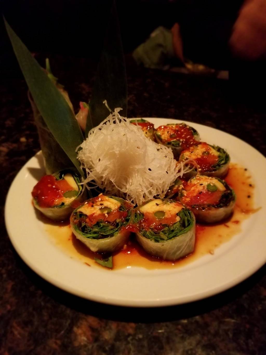 Sushi Domo | restaurant | 3330 Matlock Rd #106, Arlington, TX 76015, USA | 8175573135 OR +1 817-557-3135