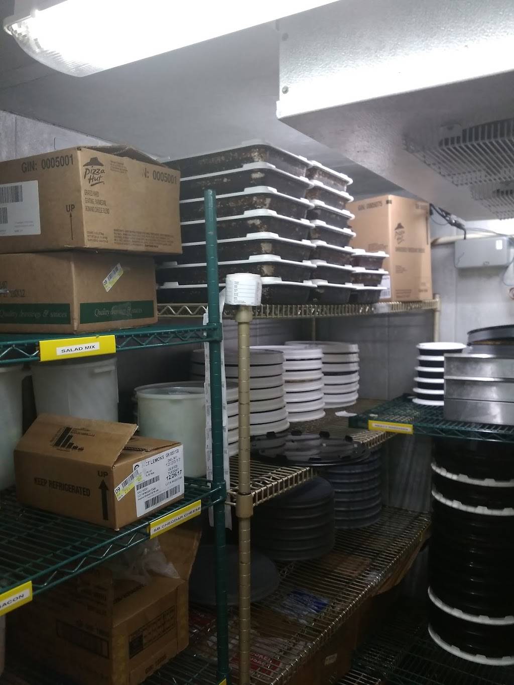 Pizza Hut | meal takeaway | 1275 W Keiser Ave, Osceola, AR 72370, USA | 8705636067 OR +1 870-563-6067