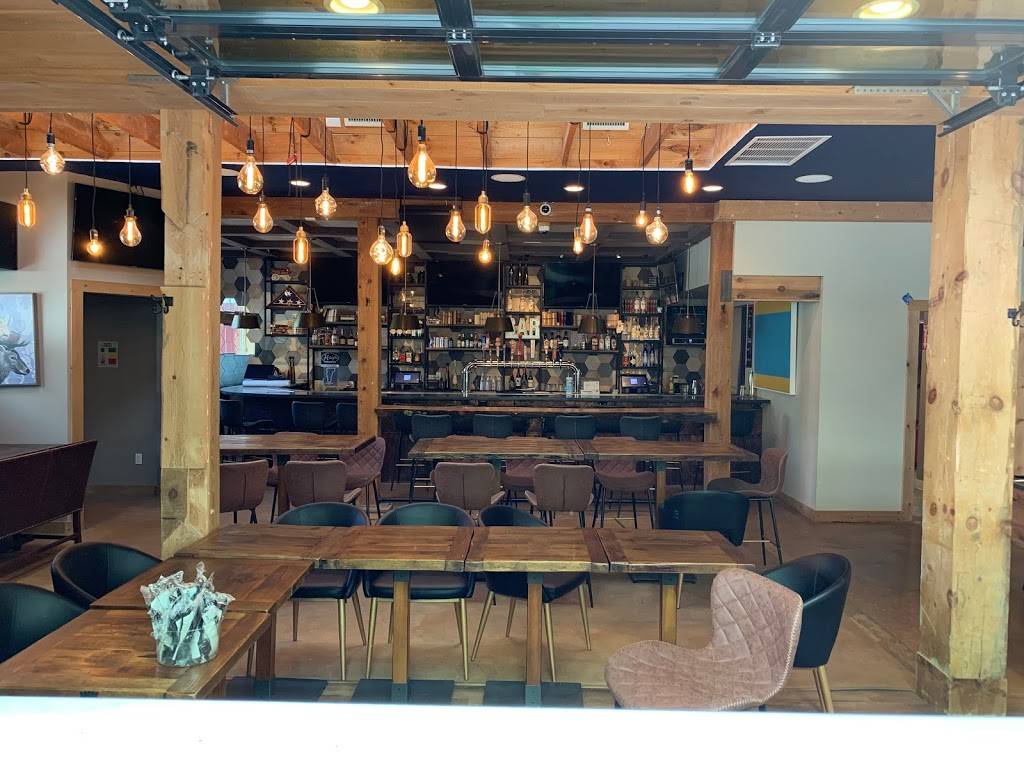 Haigs Restaurant & Sports Bar | restaurant | 4566 Main St, Manchester Center, VT 05255, USA | 8023620123 OR +1 802-362-0123