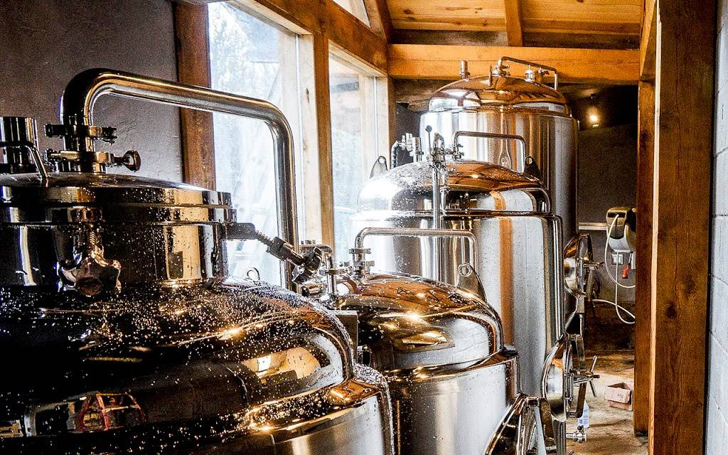 The Freefolk Brewery | restaurant | 1690 Court Street, Fayetteville, WV 25840, USA | 3049005238 OR +1 304-900-5238