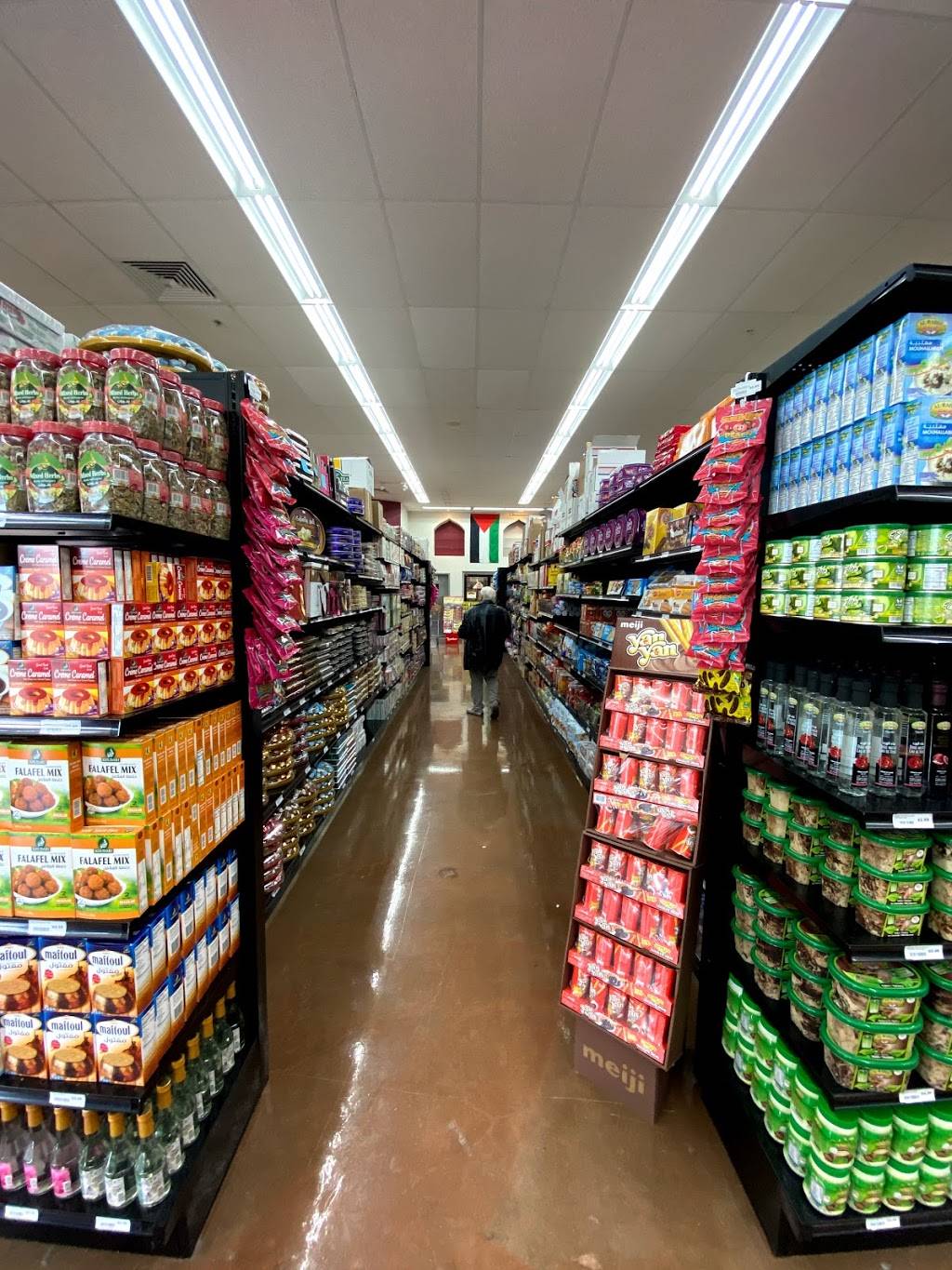 Souq Markets at Richmond Ave (السوق) | restaurant | 8800 Richmond Ave, Houston, TX 77063, USA | 7133391400 OR +1 713-339-1400