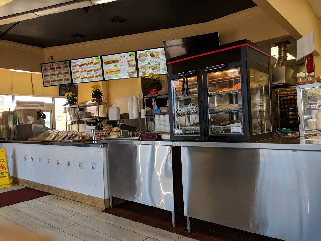 Banh Mi Che Cali Bakery & Restaurant | restaurant | 15553 Brookhurst St, Westminster, CA 92683, USA | 7148523485 OR +1 714-852-3485