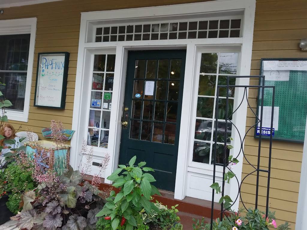Blue Phoenix Cáfe and Market | restaurant | 110 West E Washington St, Lexington, VA 24450, USA | 5404618306 OR +1 540-461-8306