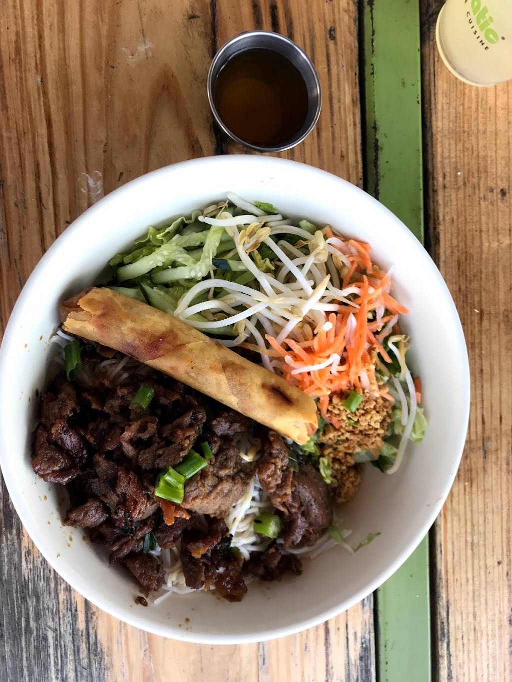 PhoNatic Vietnamese Restaurant | restaurant | 200 University Blvd #530, Round Rock, TX 78665, USA | 5128434242 OR +1 512-843-4242