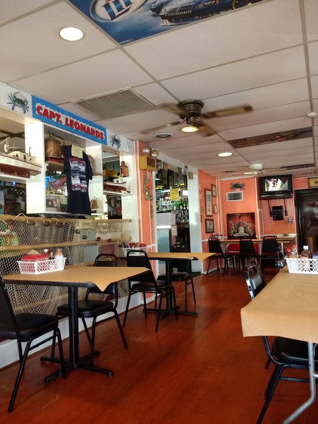 Captain Leonards Seafood Restaurant | restaurant | 27240 Morganza Turner Rd, Mechanicsville, MD 20659, USA | 3018843701 OR +1 301-884-3701