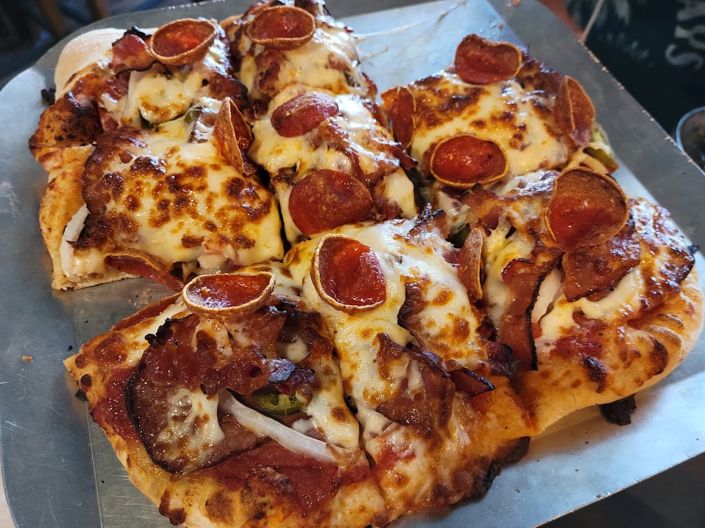 Crust Pizzeria | restaurant | 6792 Providence St, Whitehouse, OH 43571, USA | 5674063800 OR +1 567-406-3800