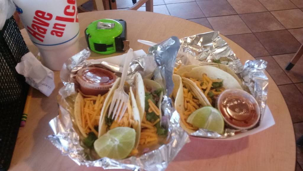 Dairy Queen Store | restaurant | 605 N Lagrange St, Flatonia, TX 78941, USA | 3618652524 OR +1 361-865-2524