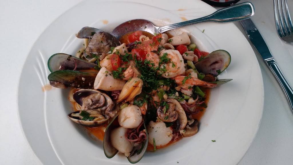 Abalonetti Bar and Grill | restaurant | 57 Fishermans Wharf, Monterey, CA 93940, USA | 8313731851 OR +1 831-373-1851