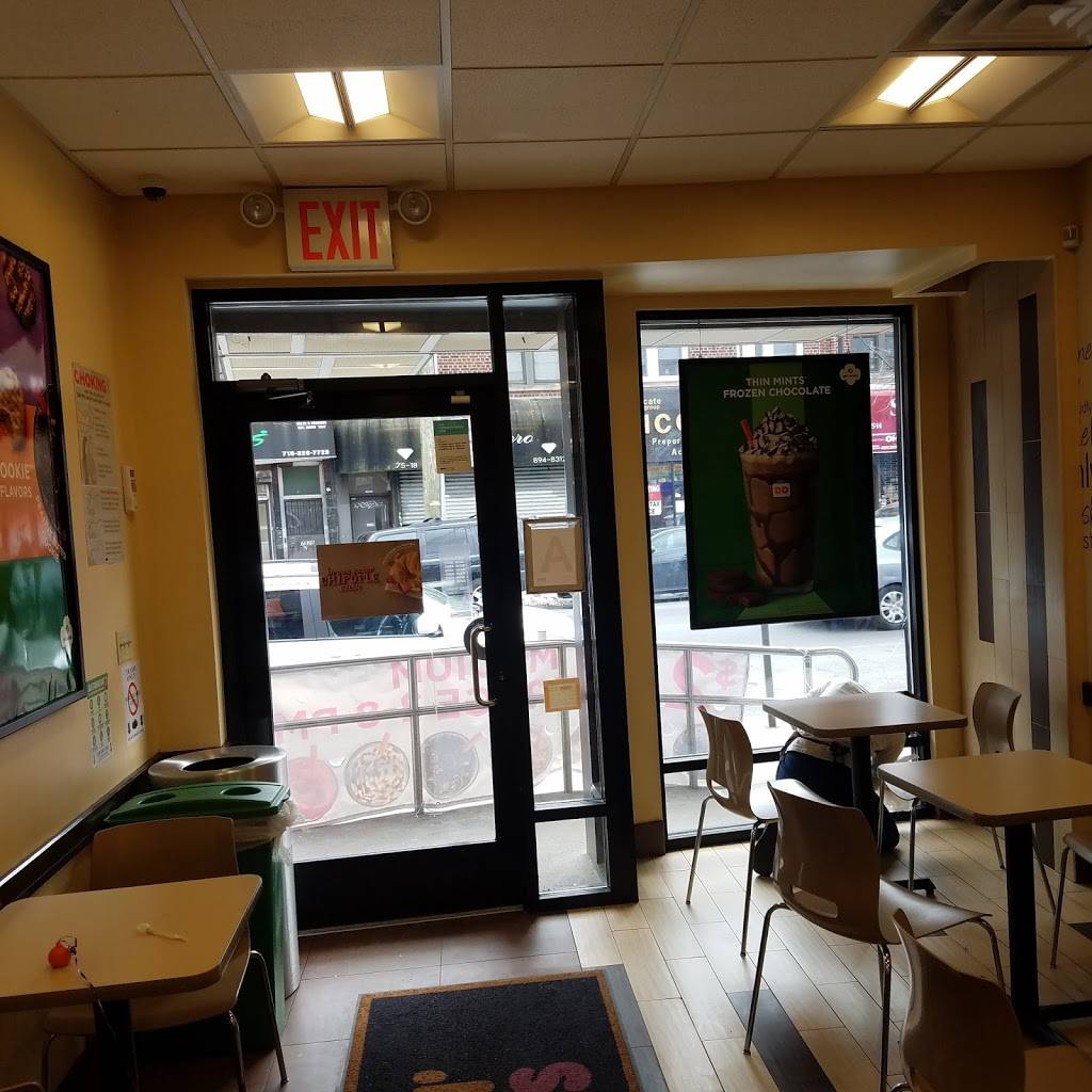 Dunkin Donuts | cafe | 7513 Metropolitan Ave, Middle Village, NY 11379, USA | 7183267837 OR +1 718-326-7837