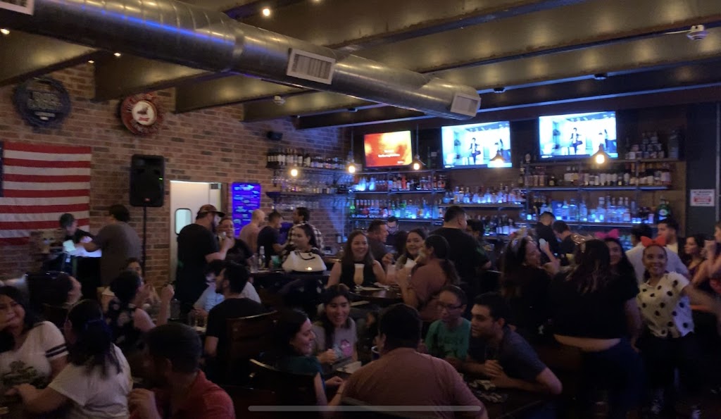 Laredo Rooftop Lounge | night club | 6501 Arena Blvd Suite 108, Laredo, TX 78041, USA | 9565682400 OR +1 956-568-2400