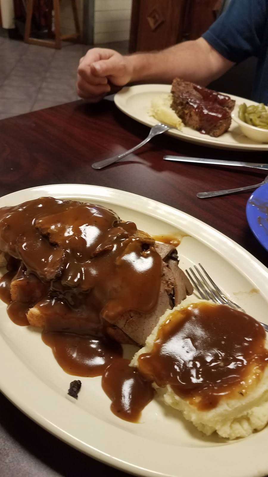 Jakes Place | restaurant | 2216 Stop 30 Rd, Hendersonville, TN 37075, USA | 6154312522 OR +1 615-431-2522