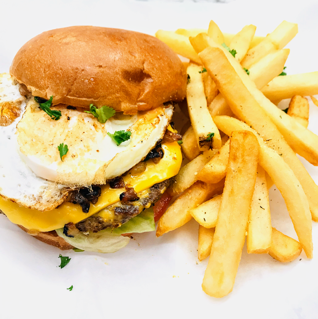 Gyro Cafe | restaurant | 4222 Gunn Hwy, Tampa, FL 33618, USA | 8102698899 OR +1 810-269-8899