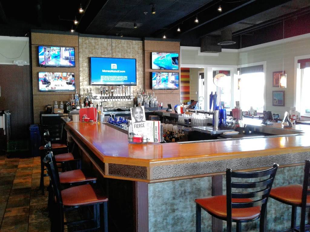 Chilis Grill & Bar | meal takeaway | 3750 Lakeside Village Ct, Lakeland, FL 33803, USA | 8636886210 OR +1 863-688-6210