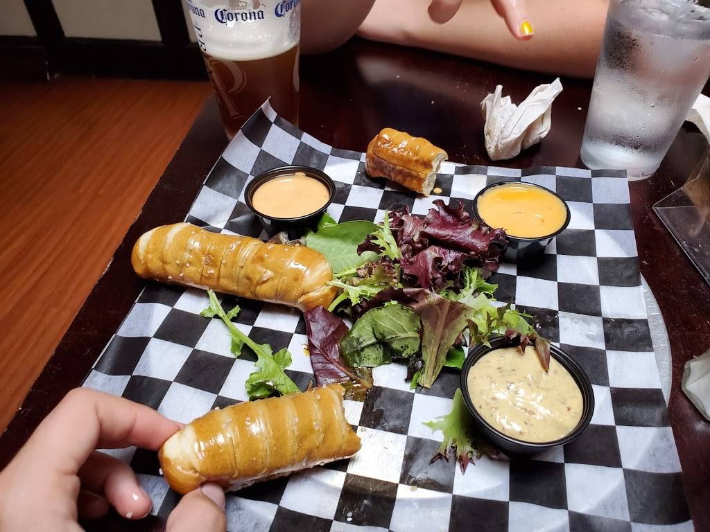 Nine 29 | restaurant | 929 Elmwood Ave, Buffalo, NY 14222, USA | 7167684985 OR +1 716-768-4985