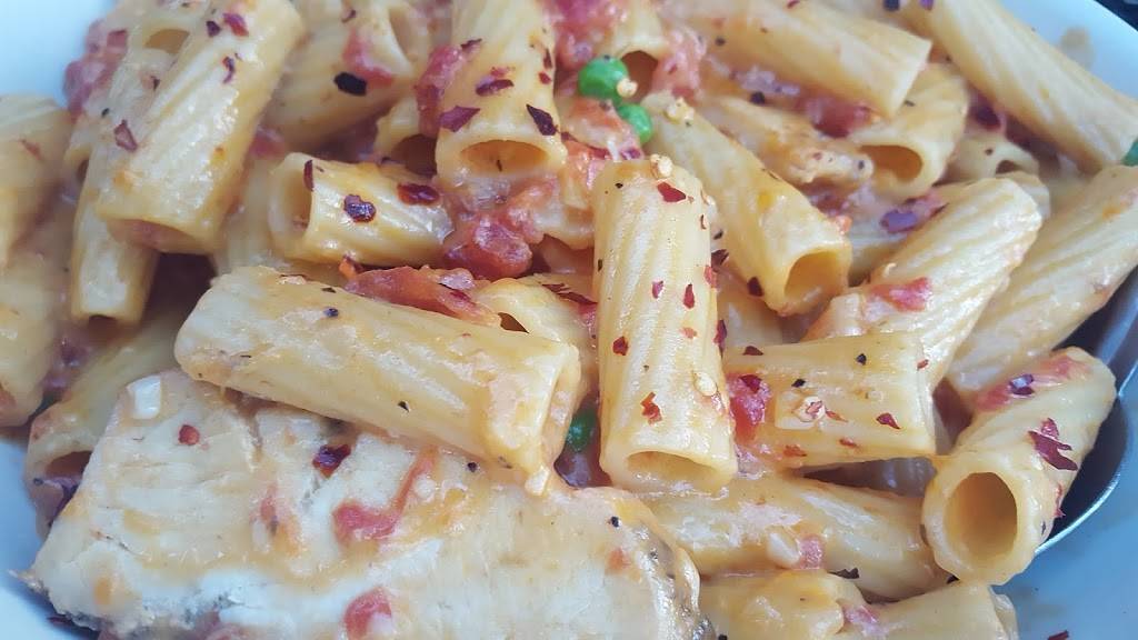 Buca di Beppo Italian Restaurant | restaurant | 122 Kentlands Blvd, Gaithersburg, MD 20878, USA | 3019477346 OR +1 301-947-7346