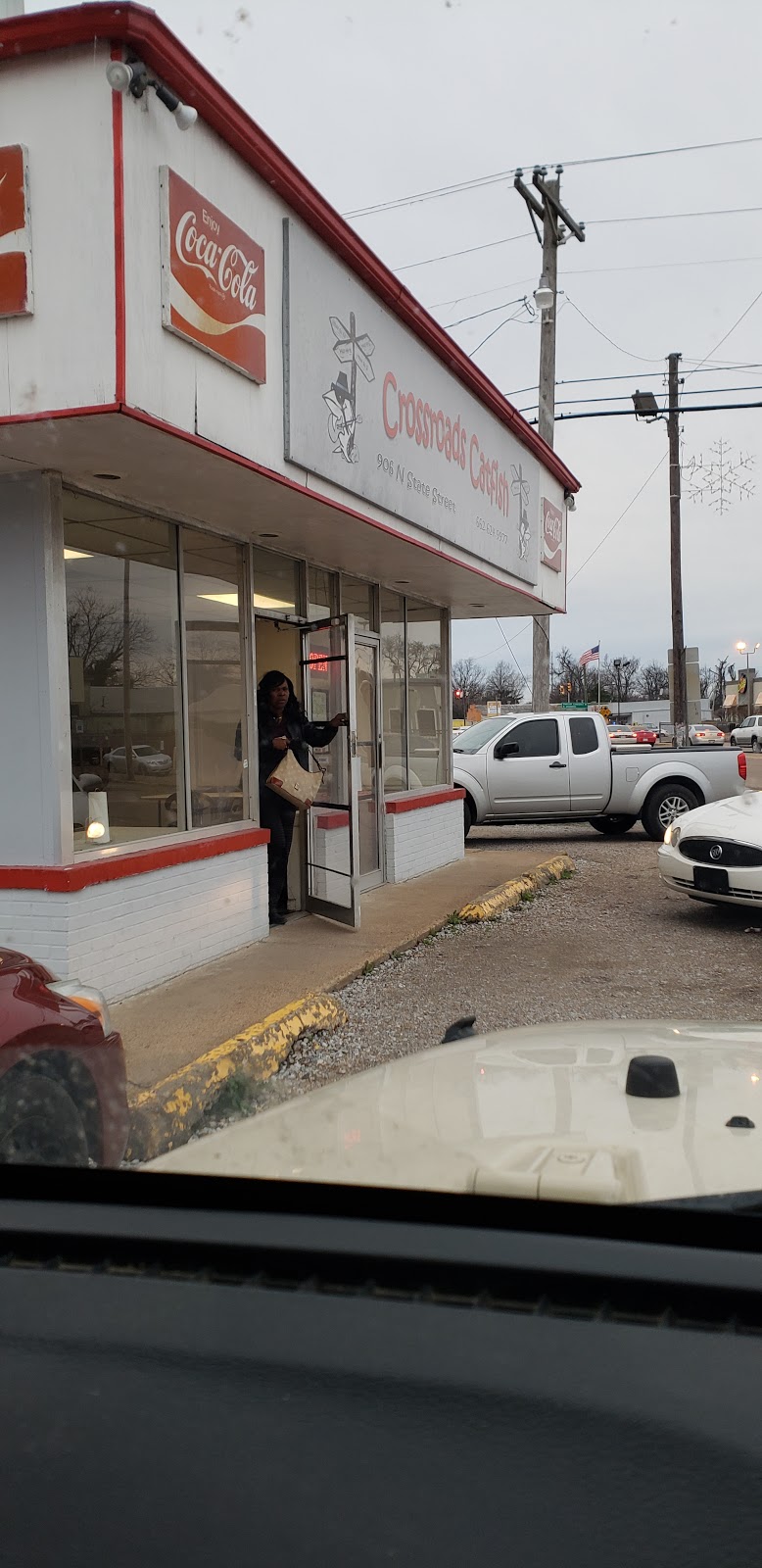 Crossroad’s Catfish | restaurant | 906 N State St, Clarksdale, MS 38614, USA | 6626249977 OR +1 662-624-9977