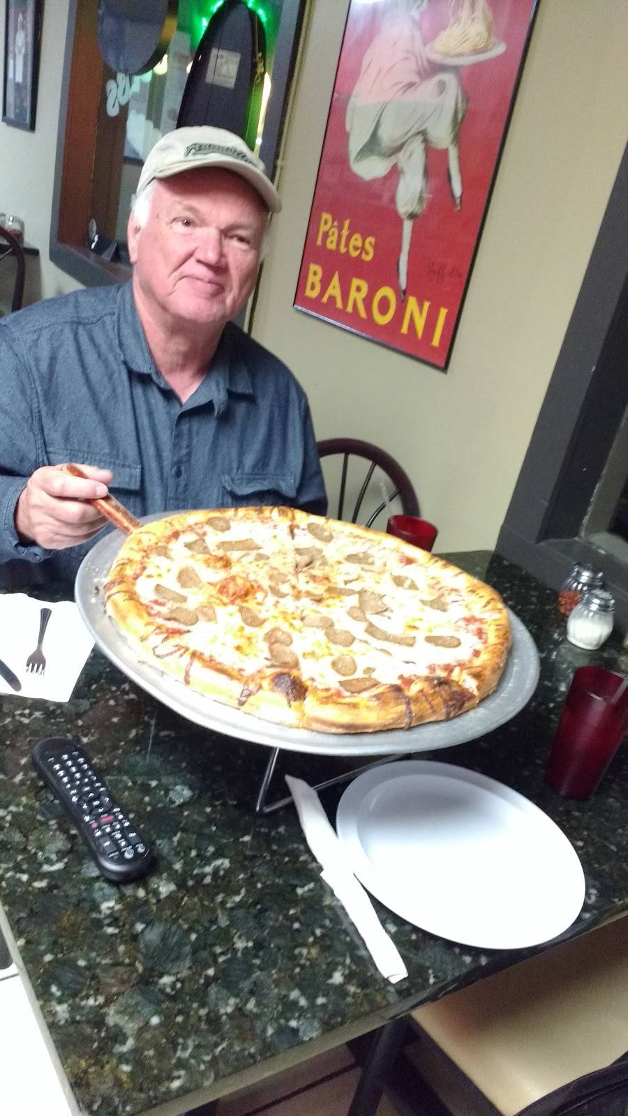 Vinnys Pizza | restaurant | 105 Yacht Club Dr, St. Augustine, FL 32084, USA | 9043428863 OR +1 904-342-8863