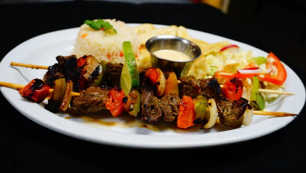 Lempira | Mexican Restaurant & Latin Cuisine | restaurant | 8078 Kingston Pike #151, Knoxville, TN 37919, USA | 8654094771 OR +1 865-409-4771