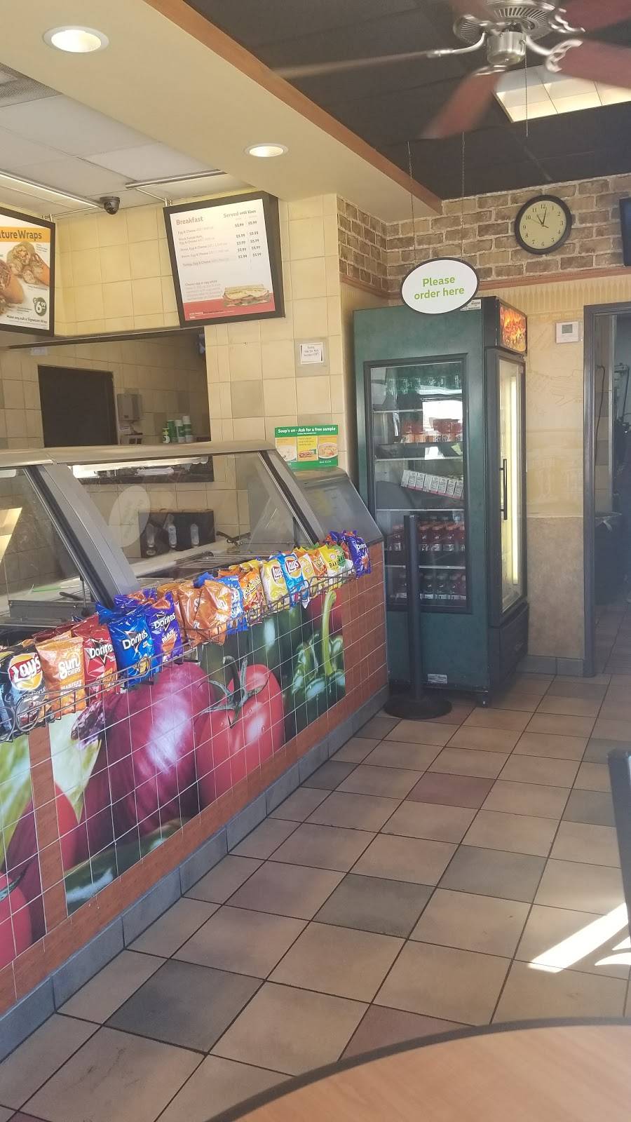 Subway Restaurants | restaurant | 120 S 7th Ave, La Puente, CA 91746, USA | 6263334470 OR +1 626-333-4470