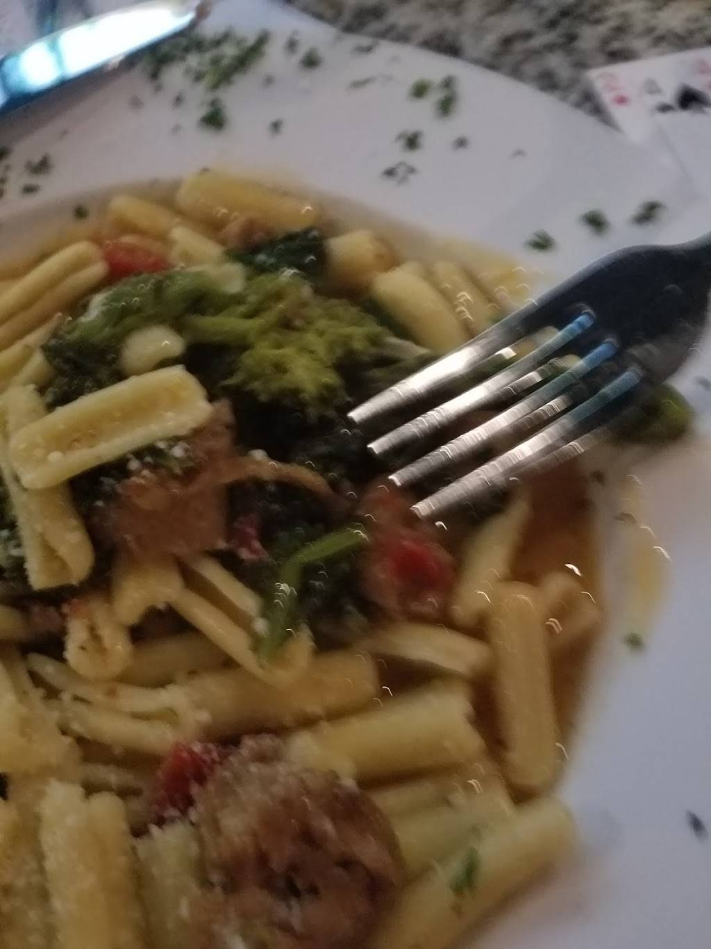 Pepperoncini Restaurant & Bar - Havertown | restaurant | 25 S Eagle Rd, Havertown, PA 19083, USA | 4844545995 OR +1 484-454-5995