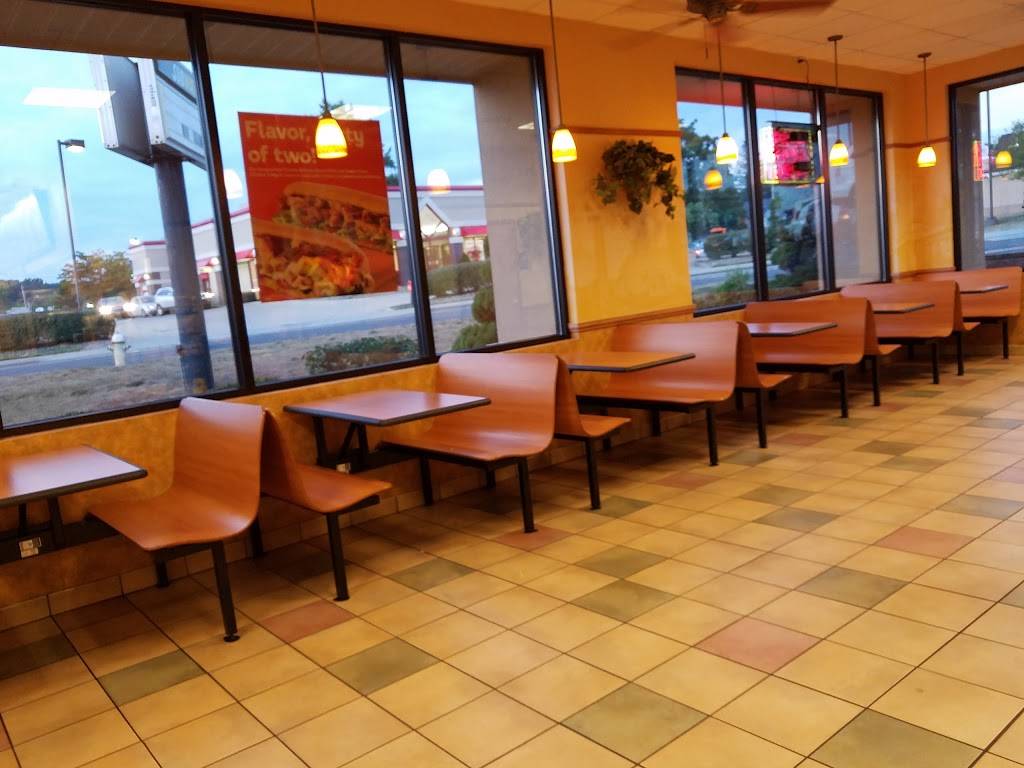 Subway | restaurant | 2068 E Market St, Akron, OH 44312, USA | 3307338728 OR +1 330-733-8728