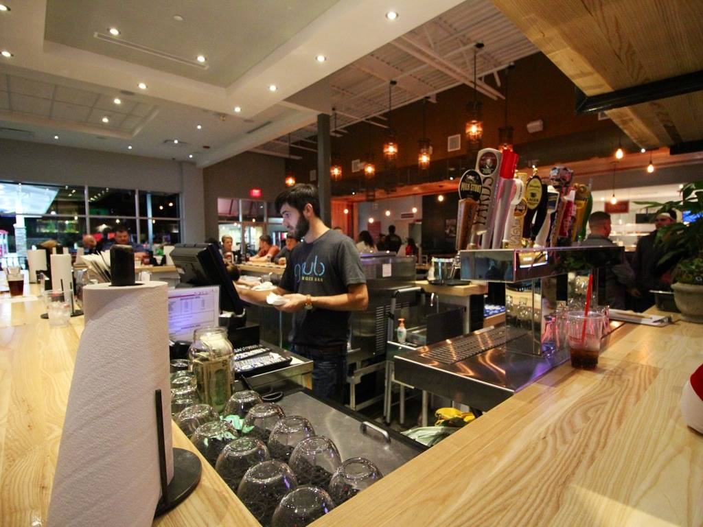 Grub Burger Bar | restaurant | 980 University Dr E #400, College Station, TX 77840, USA | 9792681041 OR +1 979-268-1041