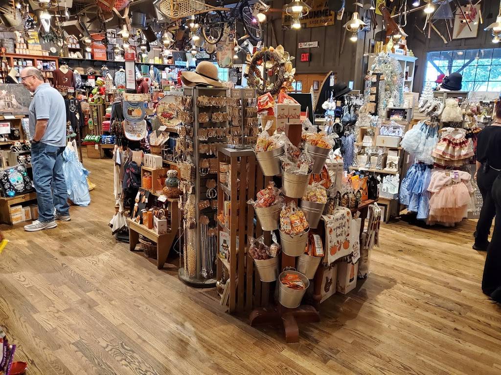 Cracker Barrel Old Country Store | restaurant | 1440 Greenbrier Pkwy, Chesapeake, VA 23320, USA | 7573660525 OR +1 757-366-0525