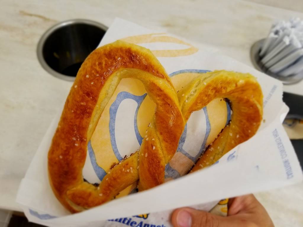 Auntie Annes | cafe | 32 Serramonte Shopping Center A, Daly City, CA 94015, USA | 6507578716 OR +1 650-757-8716