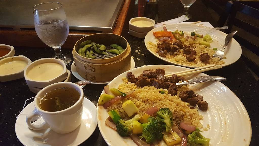 Feng Asian Bistro & Hibachi | restaurant | 70 Worcester-Providence Turnpike, Millbury, MA 01527, USA | 5088654400 OR +1 508-865-4400