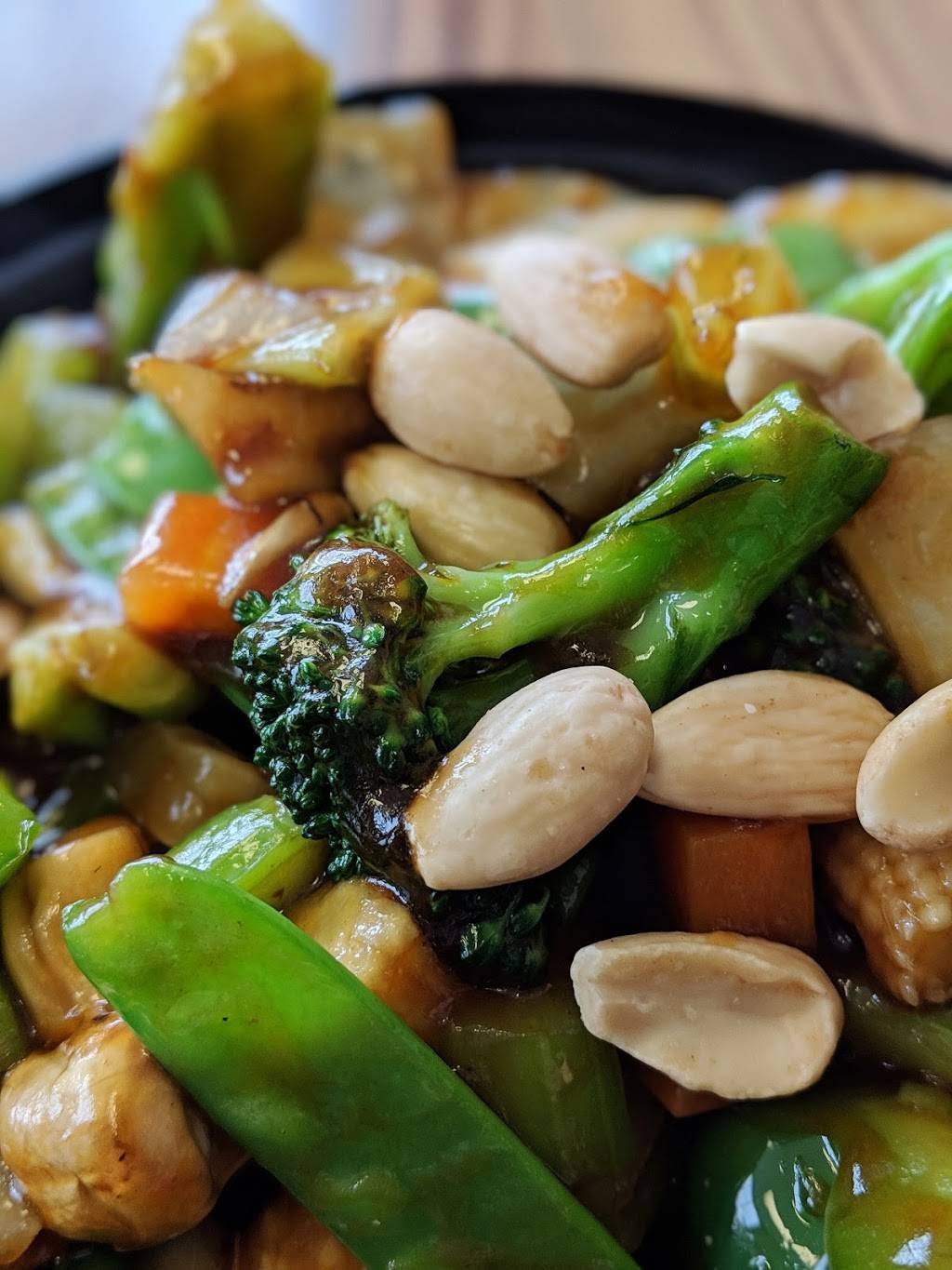 Jumbo Dragon Chinese Restaurant | restaurant | 50 Market St S f5, Brantford, ON N3S 2X5, Canada | 5197529988 OR +1 519-752-9988