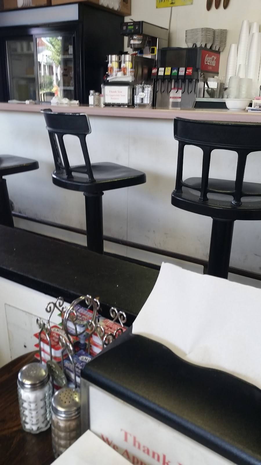 Landmark Restaurant | restaurant | 129 W Main St, Sanford, NC 27332, USA | 9197765313 OR +1 919-776-5313