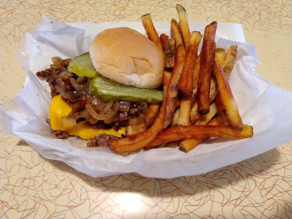 Layman Brewing | restaurant | 6001 W Madison St, West Allis, WI 53214, USA | 4144768788 OR +1 414-476-8788