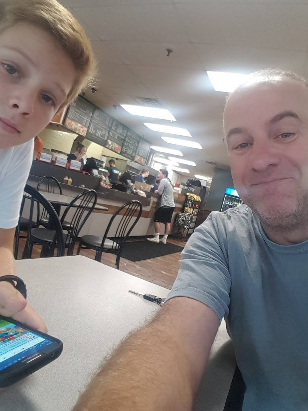 Duxbury Pizza | restaurant | 7 Standish St, Duxbury, MA 02332, USA | 7819346568 OR +1 781-934-6568