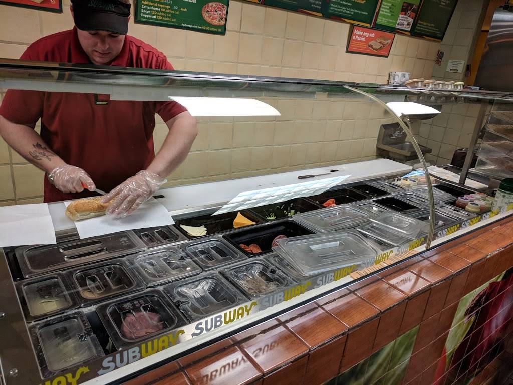 Subway | meal takeaway | 2375 E Tropicana Ave Suite G, Las Vegas, NV 89119, USA | 7027369468 OR +1 702-736-9468