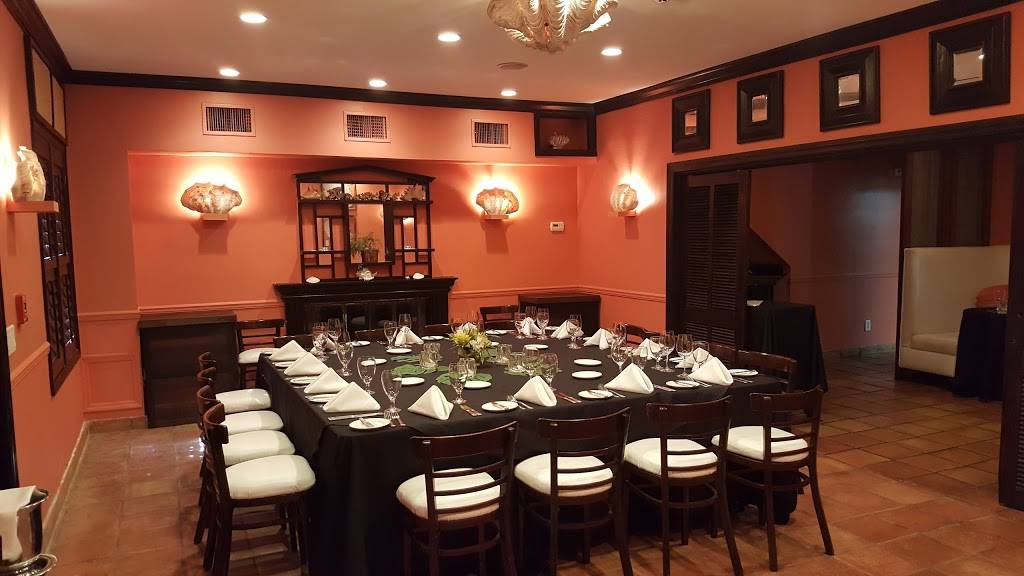 Maison Martinique Fine Dining | restaurant | 1603 Ocean Dr, Vero Beach, FL 32963, USA | 7722317299 OR +1 772-231-7299