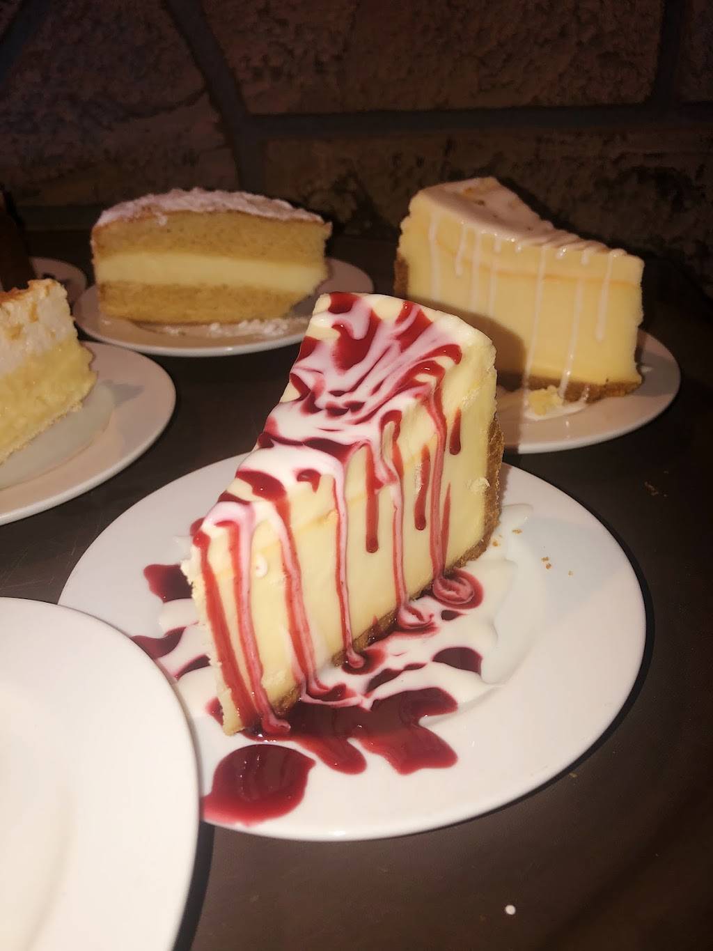 Little Italy | restaurant | 316 Lakeside Plaza, Loudon, TN 37774, USA | 8656576224 OR +1 865-657-6224