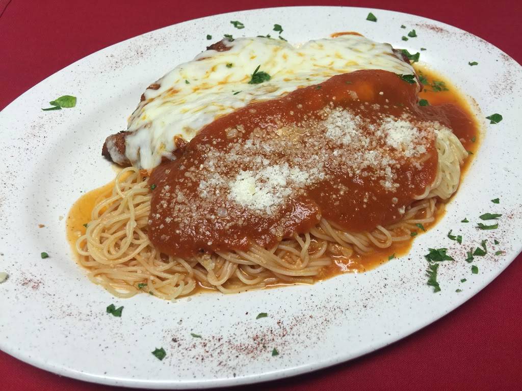 John Lucas | restaurant | 6898 Emilie Rd, Levittown, PA 19057, USA | 2159454440 OR +1 215-945-4440