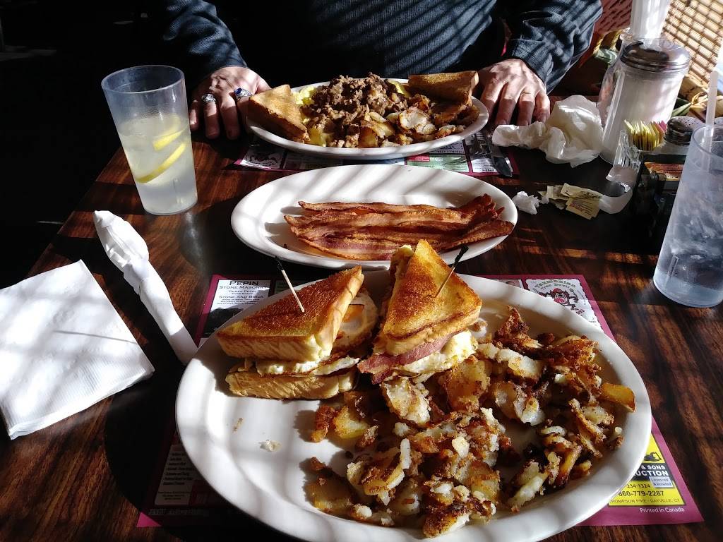 Brooklyn Country View Restaurant | restaurant | 170 South St, Brooklyn, CT 06234, USA | 8607741200 OR +1 860-774-1200